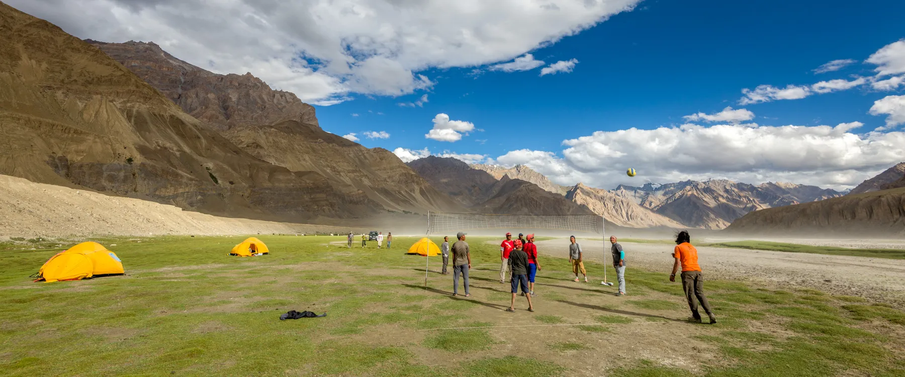 Dolpo Thinkyu Girl River Sky