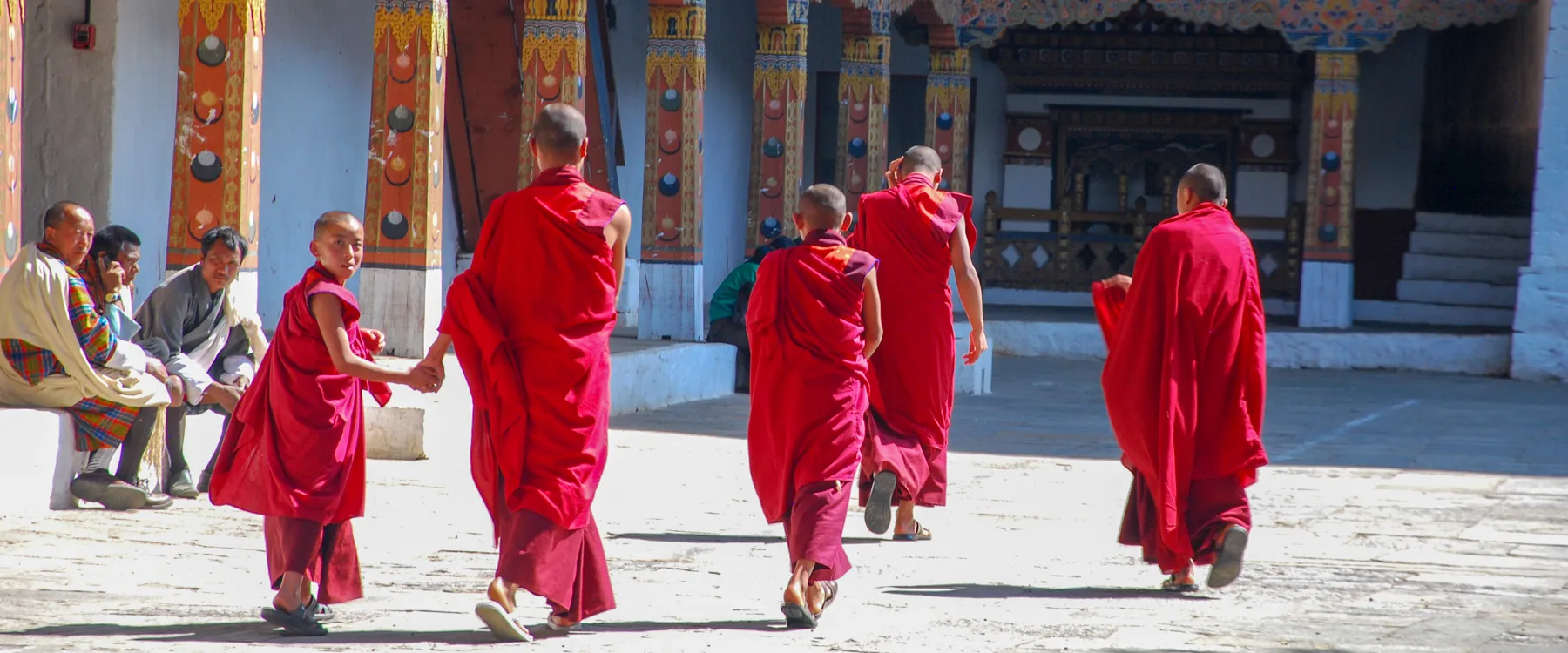 Everest High Passes Trek Renjo La Lake Kim