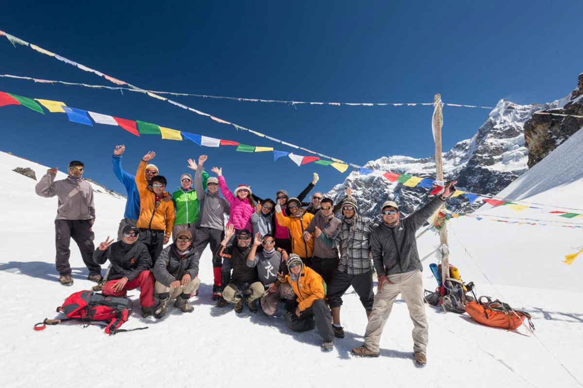 olangchung gola trek