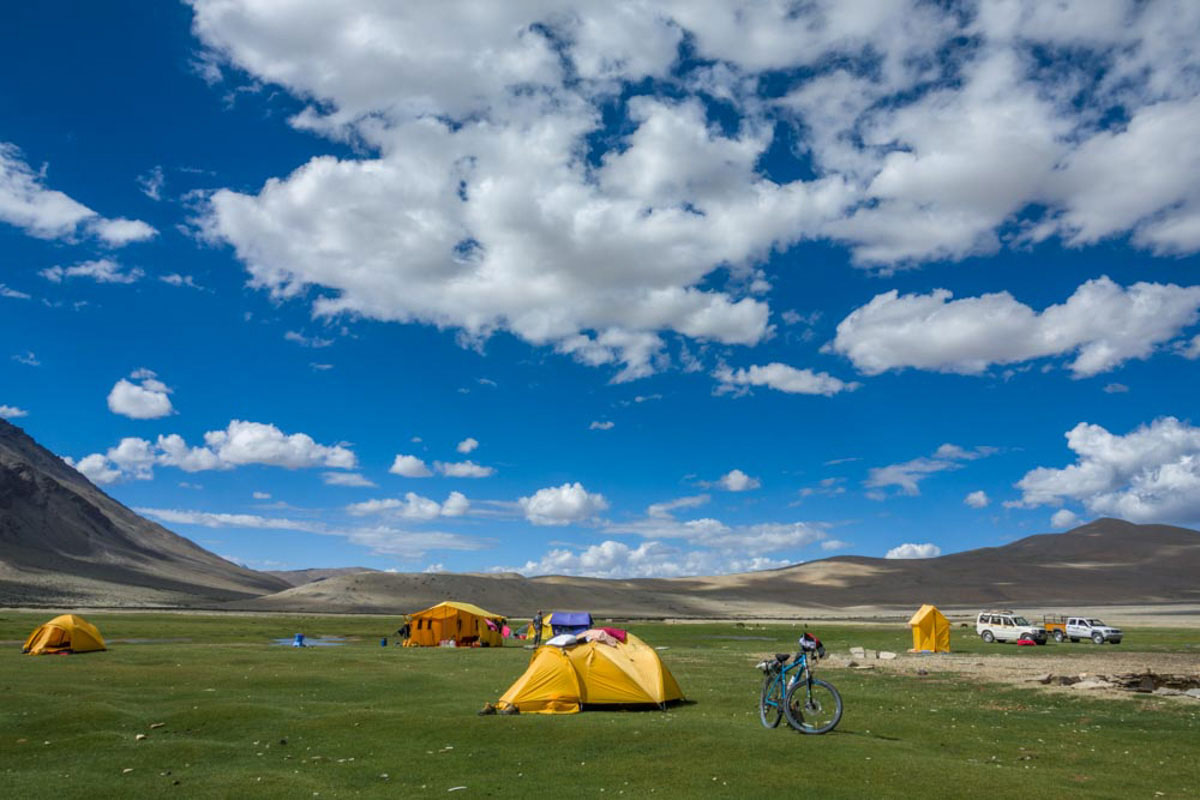 How To Reach Nubra Valley by Bus, Bike & Private Vehicle - Leh Ladakh  Tourism