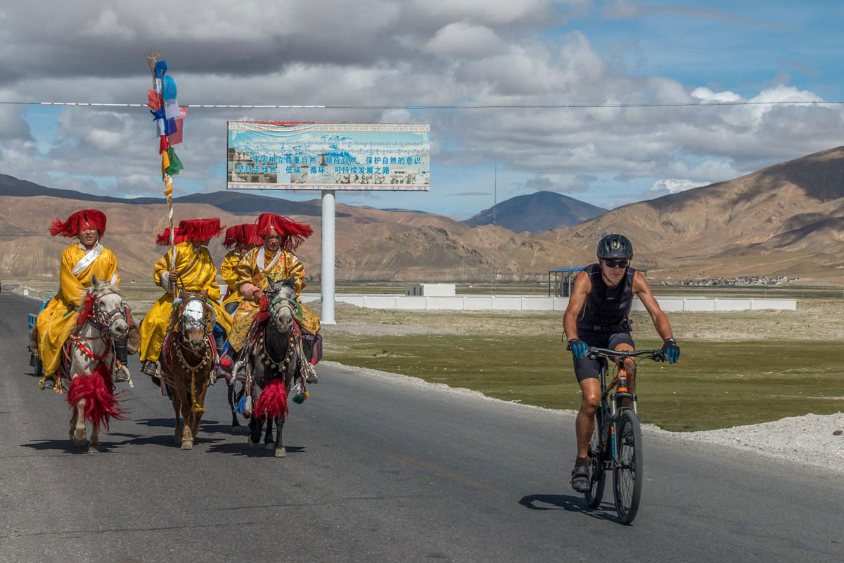 tibet cycling tour