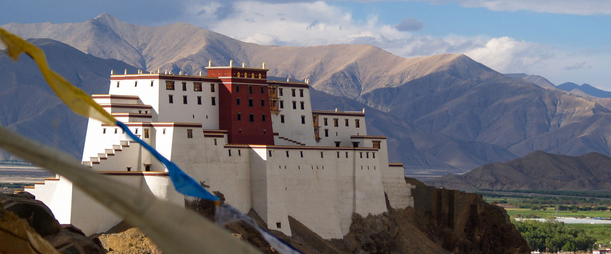 Dolpo Thinkyu Girl River Sky